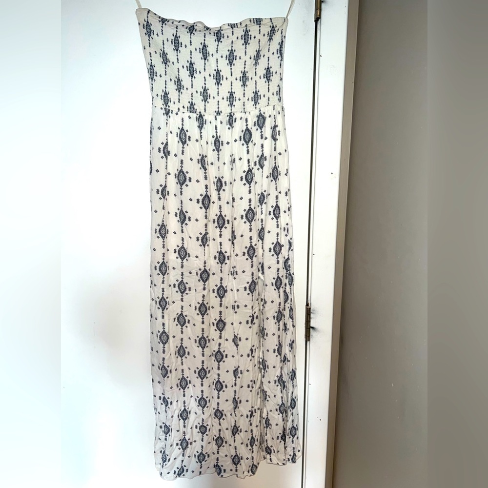 Maxi Dress with Slit - Picture 2 of 4